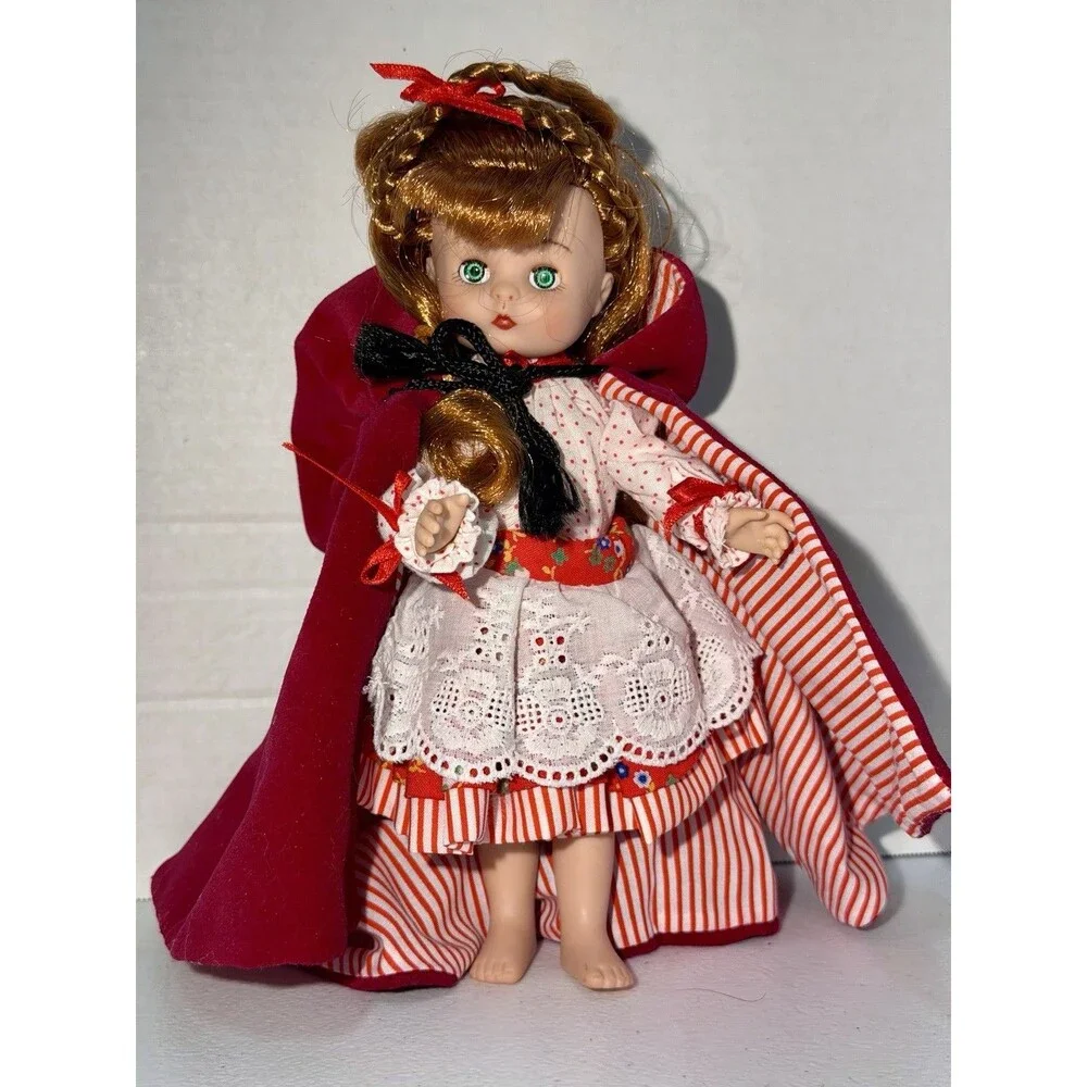 Effanbee Doll Company Story Book Series 9 in Vintage 1988  Doll